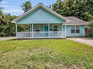 1202 E Waldburg St, Savannah, GA 31404