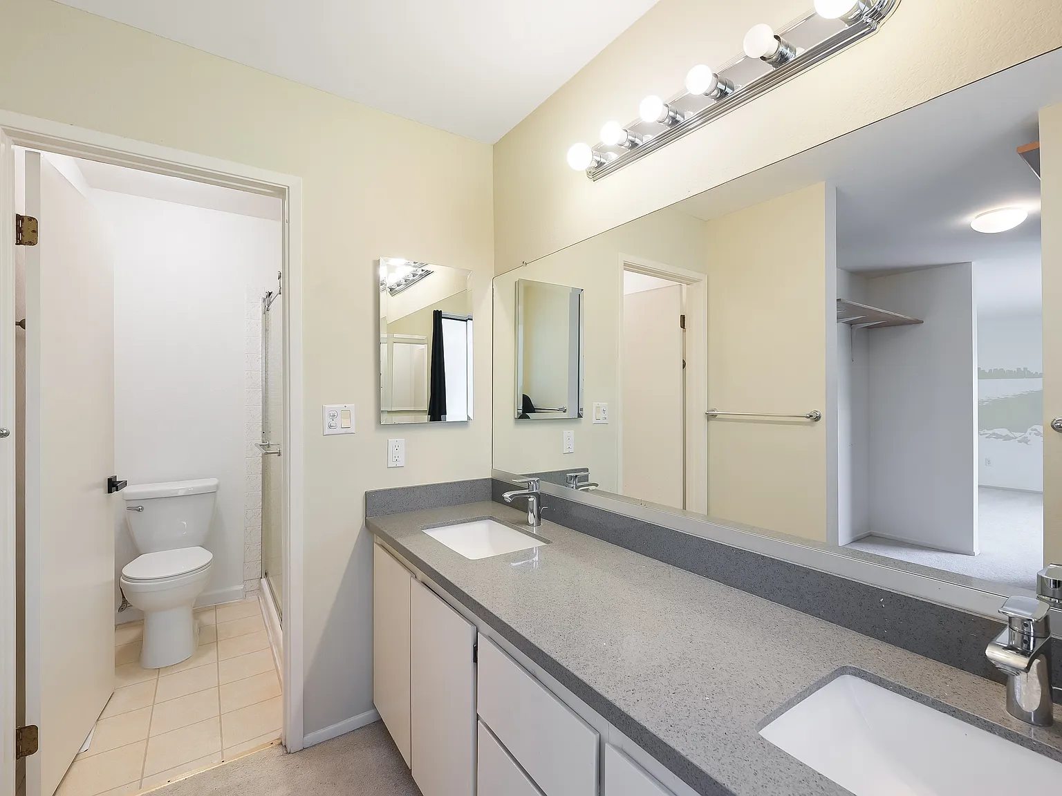 3 bed, 2.5 bath, 1528 sqft, $4,380 — Photo 4