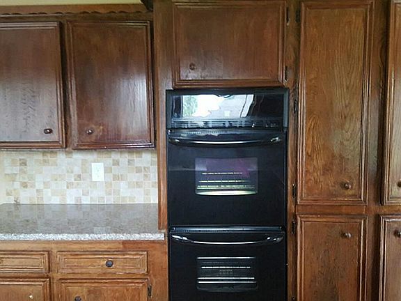 5th image of 9411 Meaux Dr