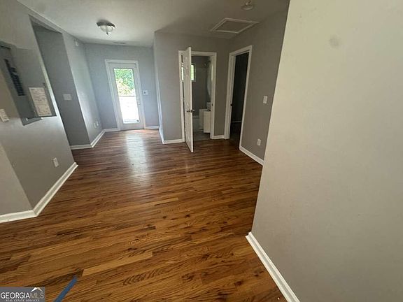 5th image of 2065 Detroit Ave NW