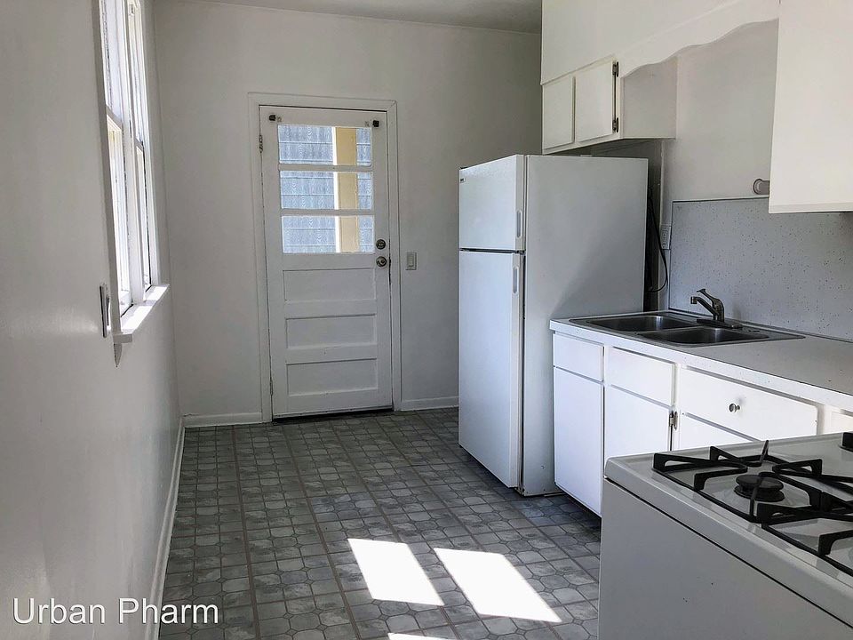 1st image of 1247 Quarry Ave NW #1
