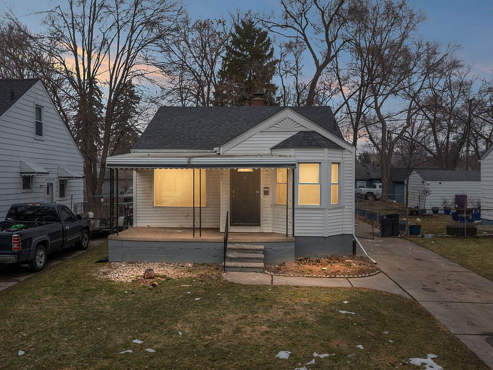 01-18801 Elkhart St, Harper Woods, MI - Twilight_02182026
