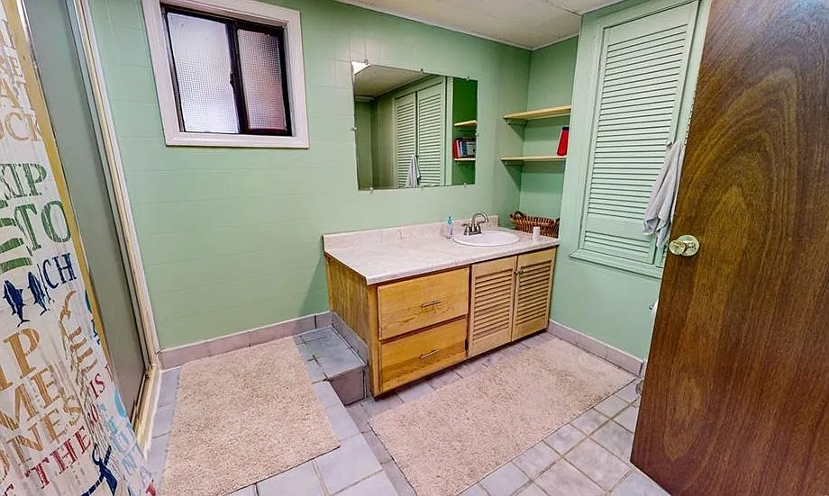 3 bed, 1902 sqft, $2,200 — Photo 4