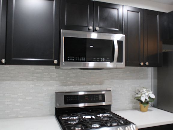 4th image of 60 Muirfield Ct