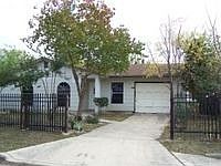 2nd image of 3714 Beech St
