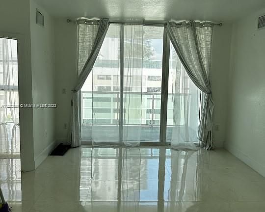 3rd image of 500 NE 29th St APT 801