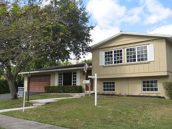 2nd image of 7925 SW 136th St