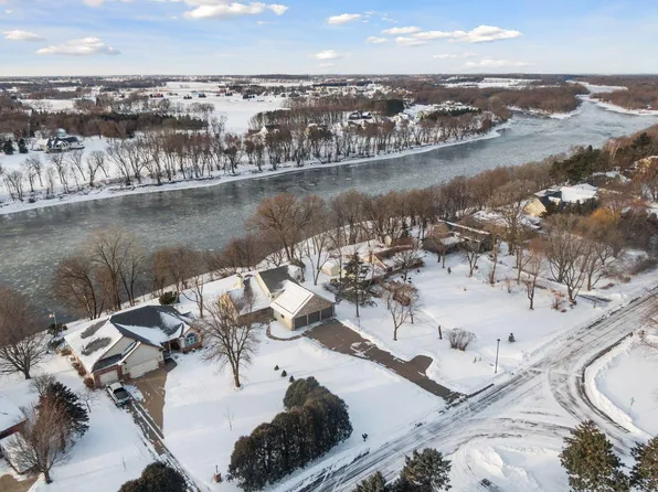 13640 Riverview Dr NW, Elk River, MN 55330