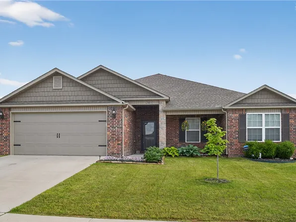 2407 Maplewood Ave, Lowell, AR 72745