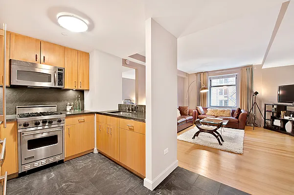 Rented by CORE | media 10