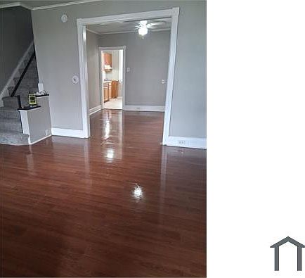 4th image of 4054 Creston St