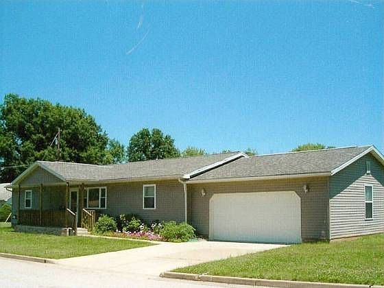1st image of 2600 26th Ave