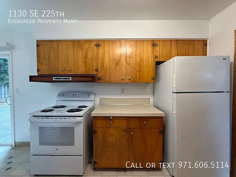 1130 SE 225th Ave — Photo 16