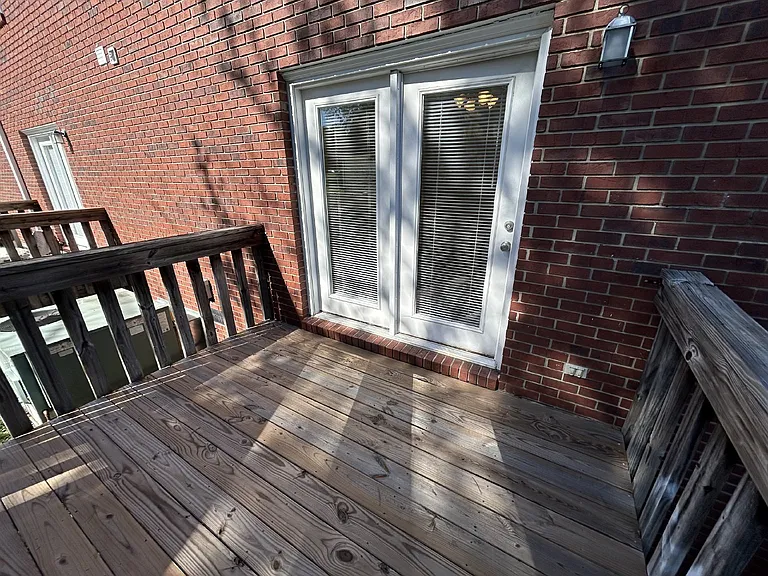 650 N Dixie Ave #A — Photo 12