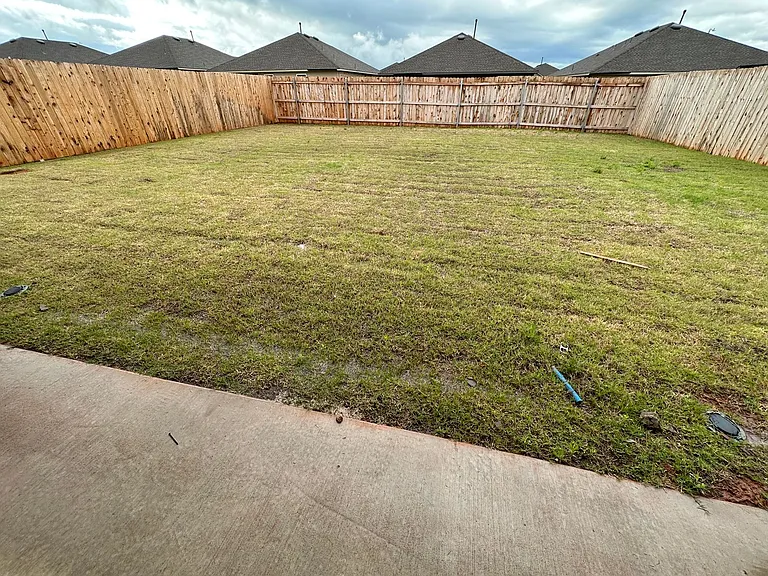 10516 SW 41st St — Photo 32