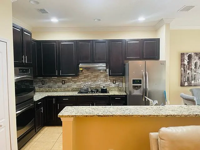 Building Photo - 3930 Sunset Cove Dr