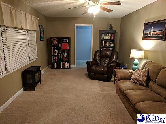 3rd image of 813 Lakeview Blvd