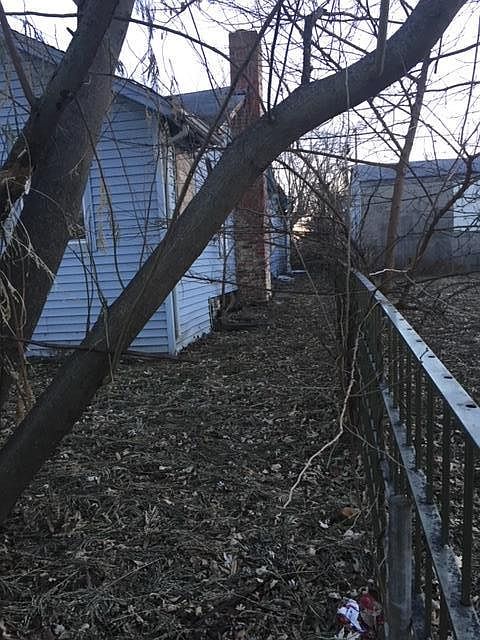 1st image of 2911 Farrow Ave