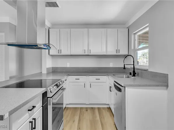 120 N 18th St, Las Vegas, NV 89101