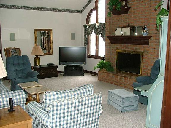 2nd image of 765 Stonemill Dr