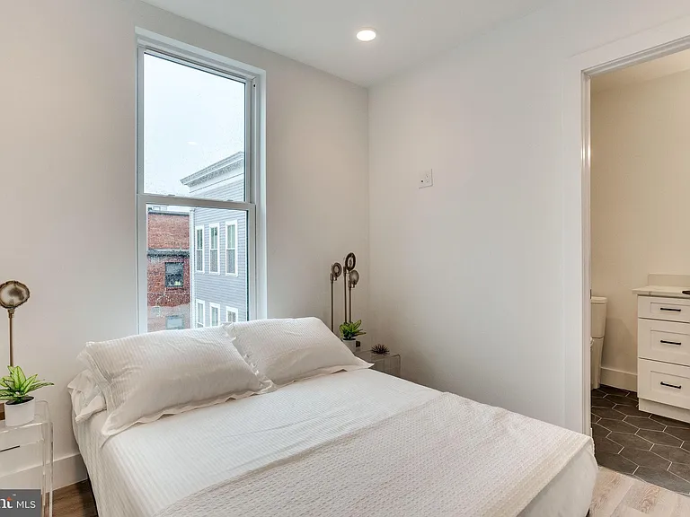 646 Newton Pl NW #303 — Photo 20