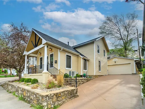 4629 Genessee St, Kansas City, MO 64112