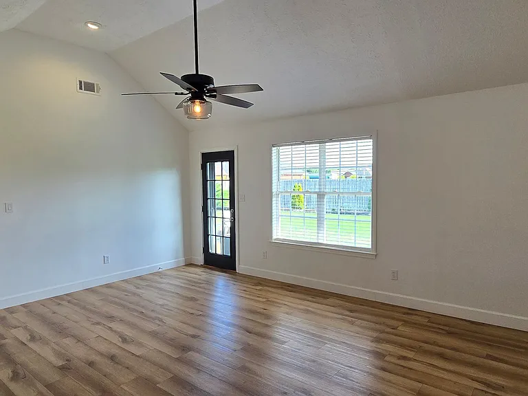 153 Julius Cv — Photo 14