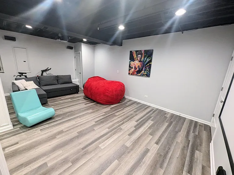 394 E Tall Oaks Ln — Photo 21
