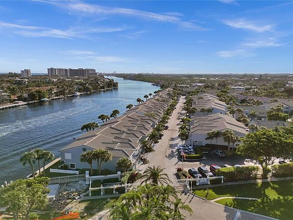 3rd image of 876 Jeffery Street