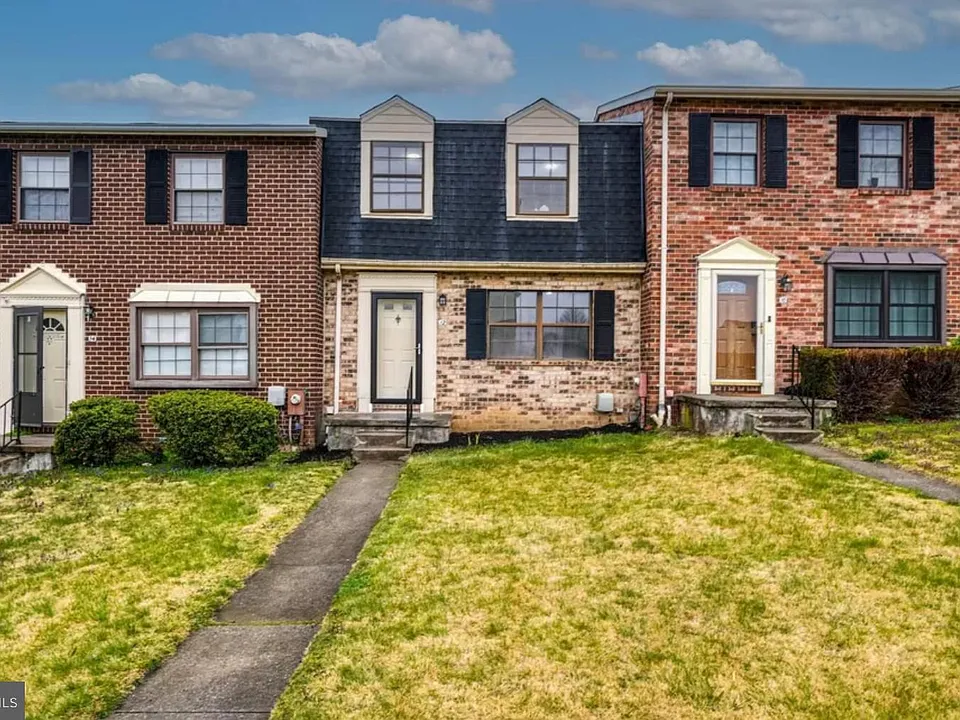 12 Badger Gate Ct