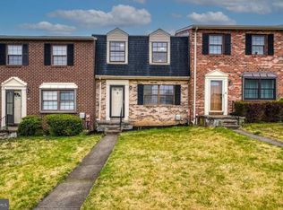 12 Badger Gate Ct, Baltimore, MD 21228