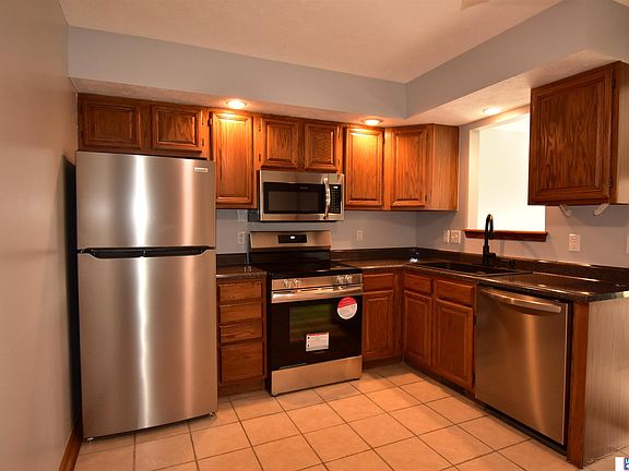 3rd image of 200 Glenhaven Dr