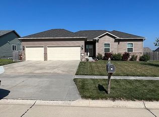 50 Switchgrass Ln, Bennet, NE 68317