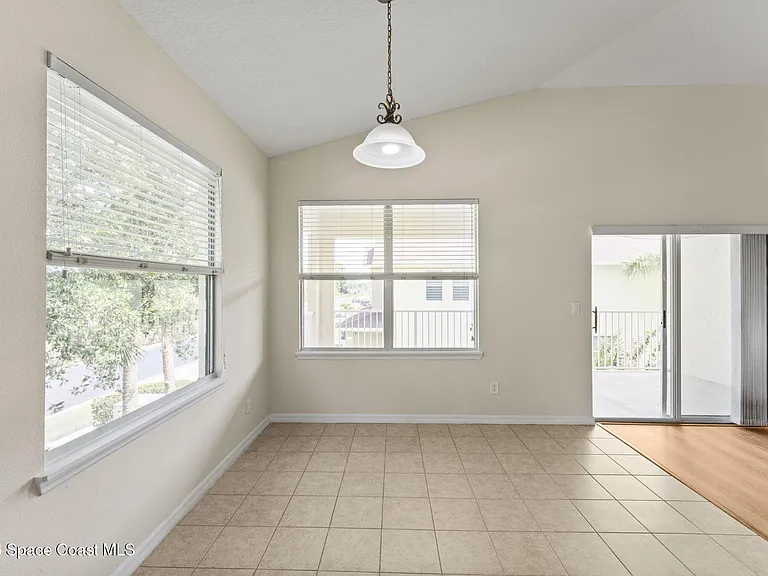 907 Ocaso Ln #201 — Photo 8