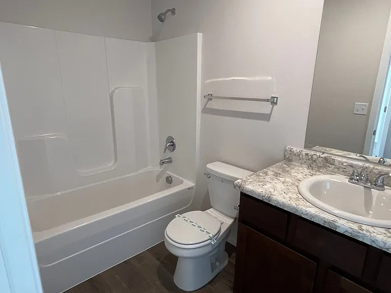 3209 E Jacob Ln — Photo 6