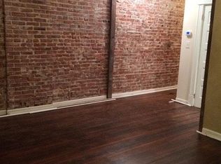7049-7051 Winona Ave, Saint Louis, MO 63109