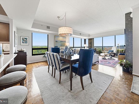 5th image of 1100 Lovering Ave APT 1402
