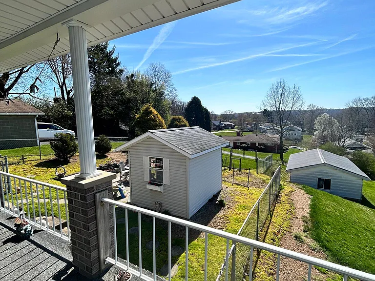 1737 Garfield St #B — Photo 2