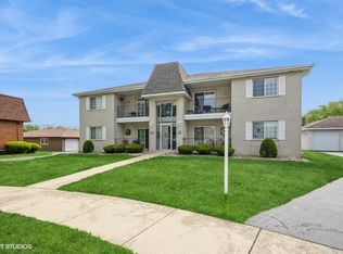 1311 Woodhollow Ct, Schererville, IN 46375