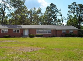 1907 Country Club Dr, Tullahoma, TN 37388