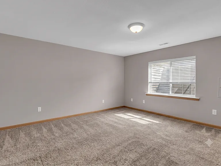 839 S 1760 E — Photo 20