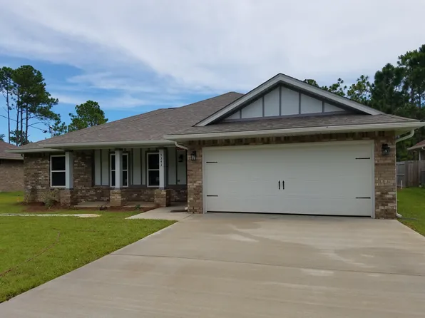 169 Wildwood Lakes Dr, Defuniak Springs, FL 32435