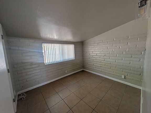 5th image of 5349 E Ferry Dr APT M