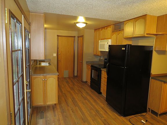 5th image of 9210 117th St SW