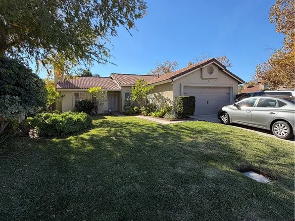 1435 W Breckenridge Ct, San Bernardino, CA 92407