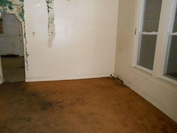 4th image of 3442 W Fulton Blvd