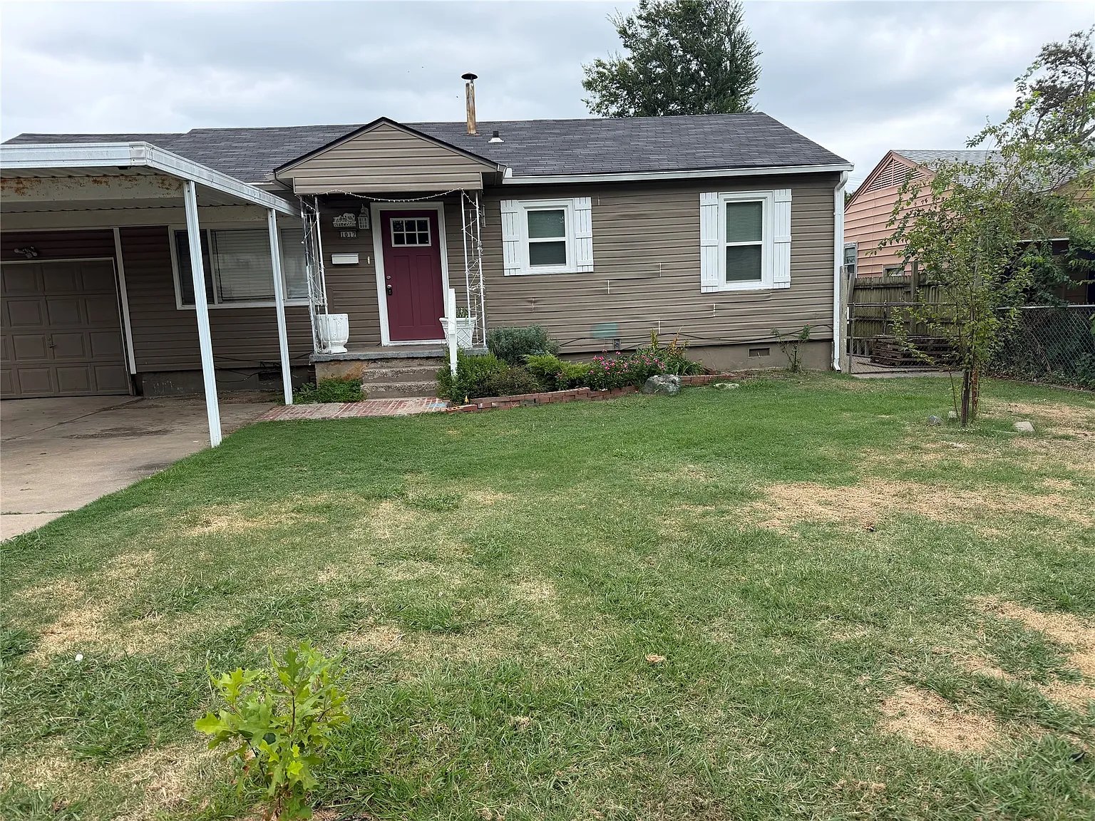 4 bed, 2.0 bath, 1296 sqft, $1,500 — Photo 1