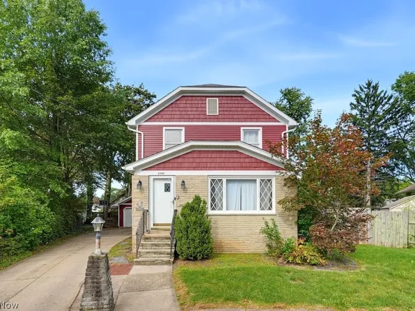 2390 Roth Dr, Cuyahoga Falls, OH 44221