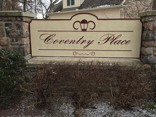 1st image of 250 Bolton Ave