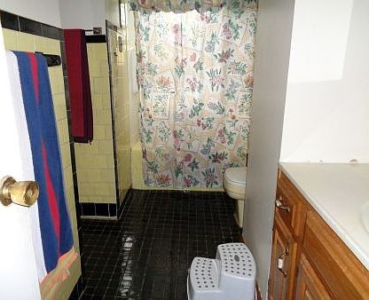 4th image of 12 Morris Dr